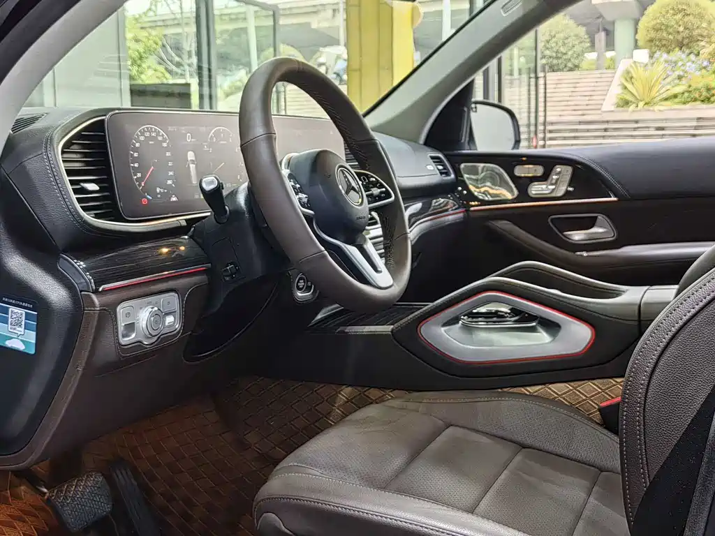 Mercedes-Benz GLS — миниатюра 9