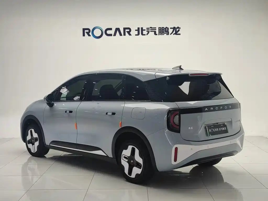 ARCFOX S — миниатюра 4
