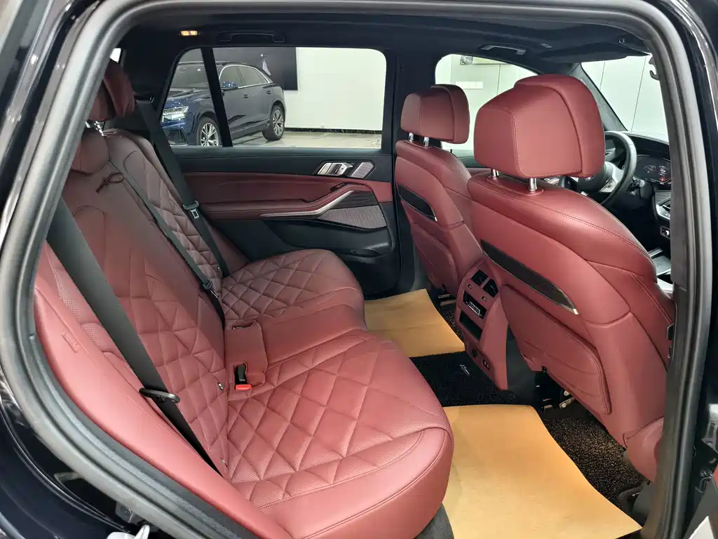 BMW X5 — миниатюра 7