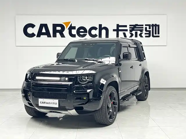 LAND ROVER  DEFENDER 2024