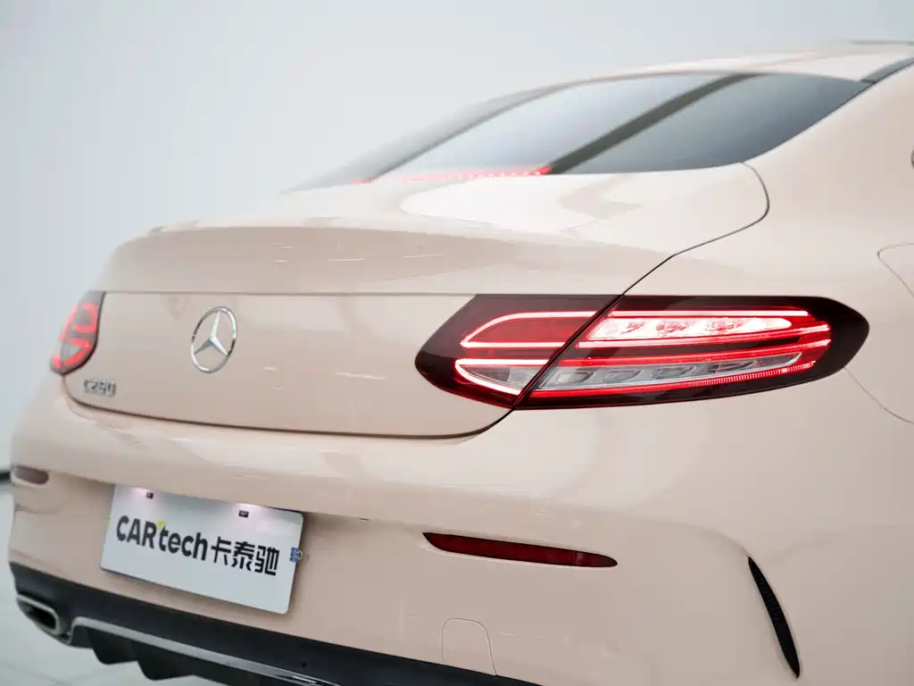 Mercedes-Benz C-Class (Import) — миниатюра 19