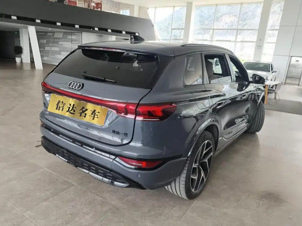 Audi Q6L e-tron