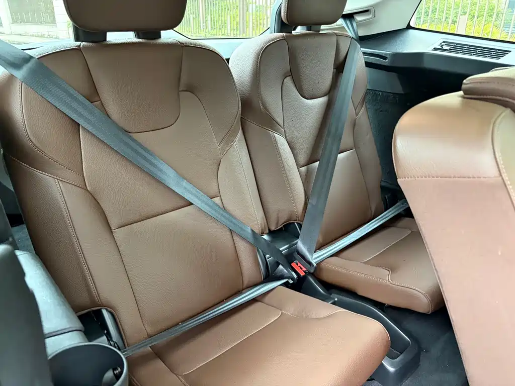 Volvo XC90 — миниатюра 16