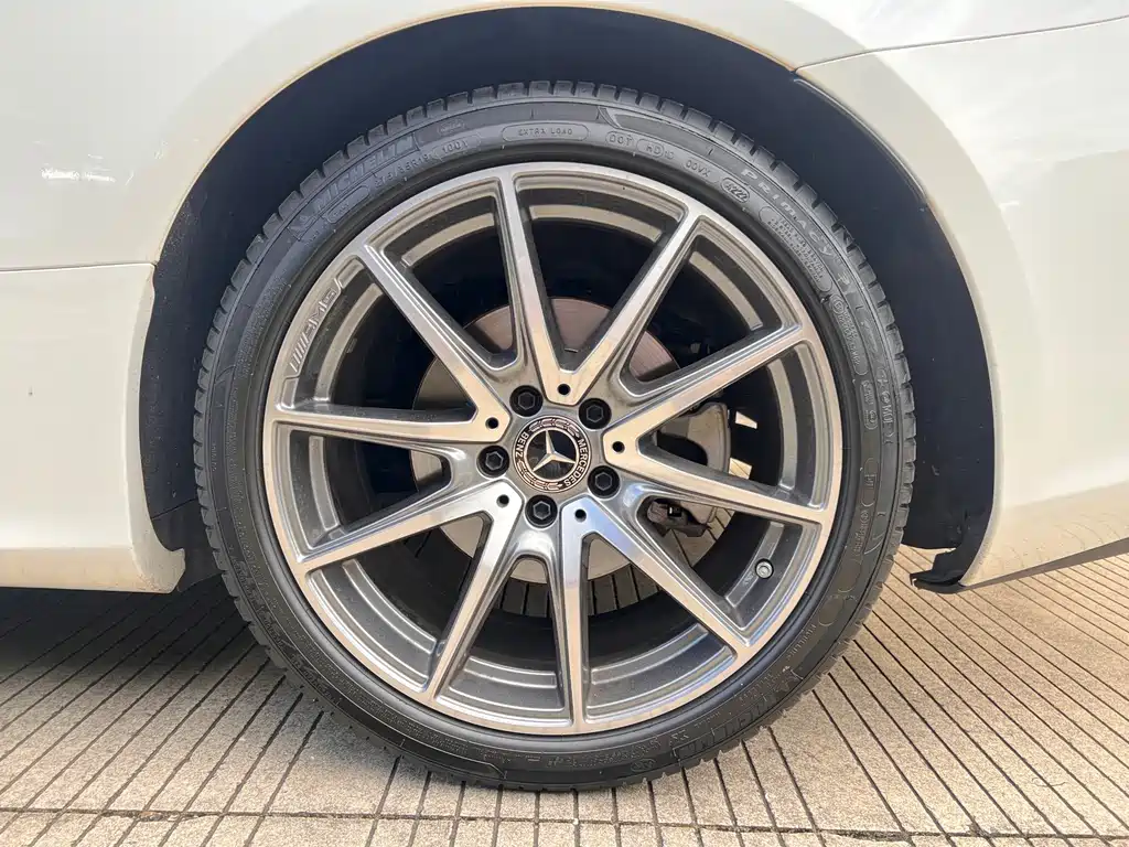 Mercedes-Benz E-Class (Import) — миниатюра 24