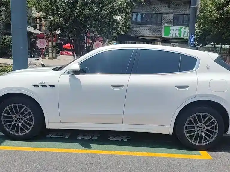 Maserati Grecale 2023 2.0T GT