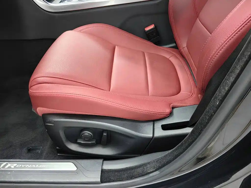 Jaguar XEL — миниатюра 20