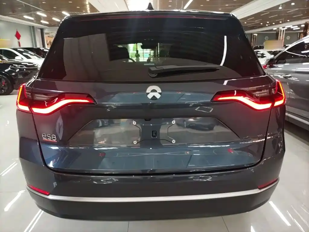 NIO ES8 — миниатюра 6