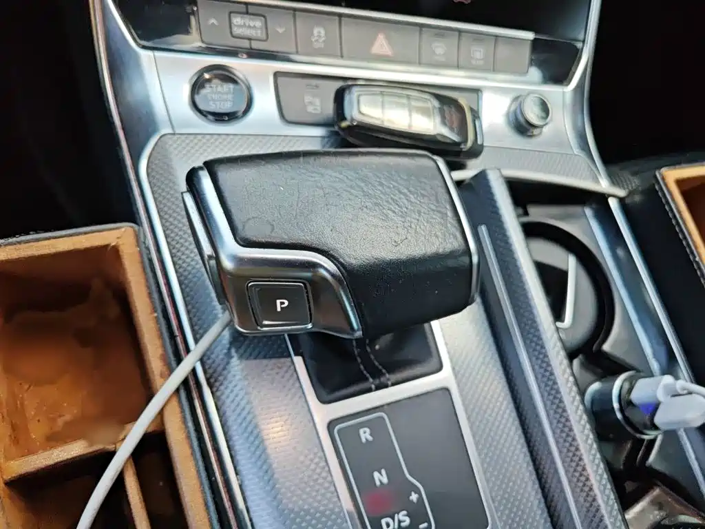 Audi A6L — миниатюра 7