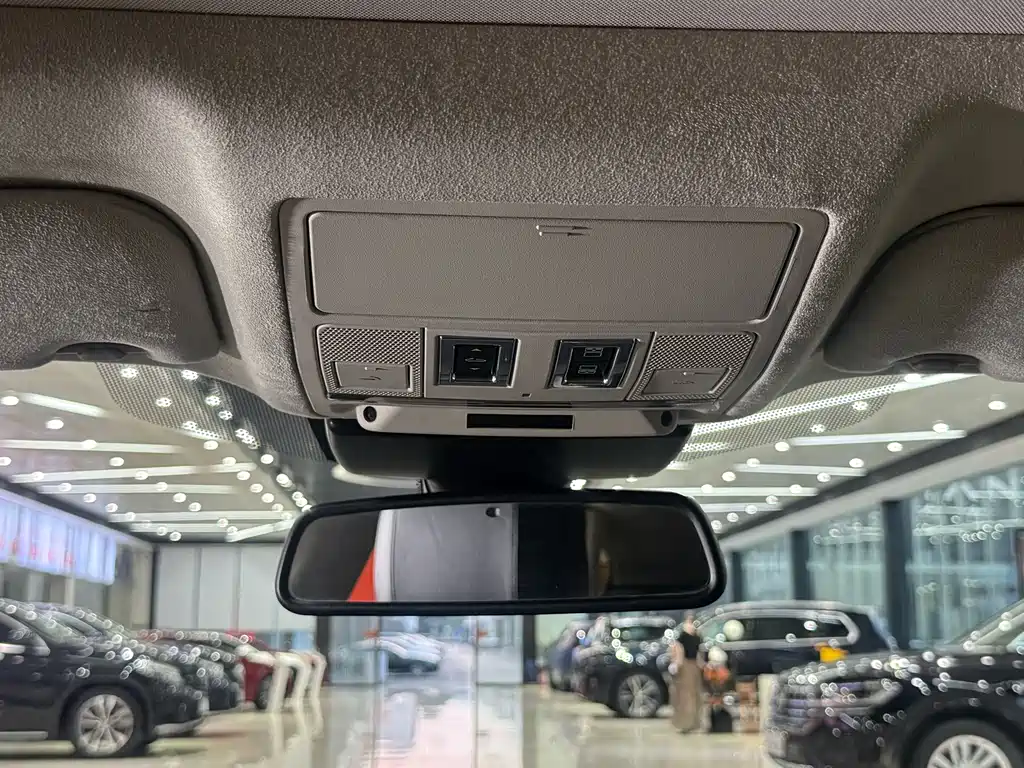 Jaguar XFL — миниатюра 17