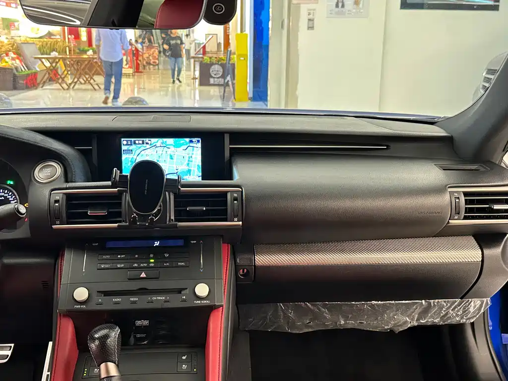 Lexus RC F — миниатюра 16