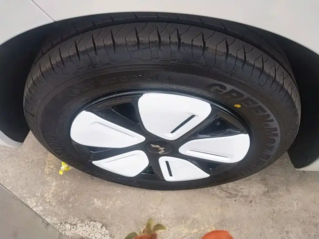 Wuling MINIEV — миниатюра 23