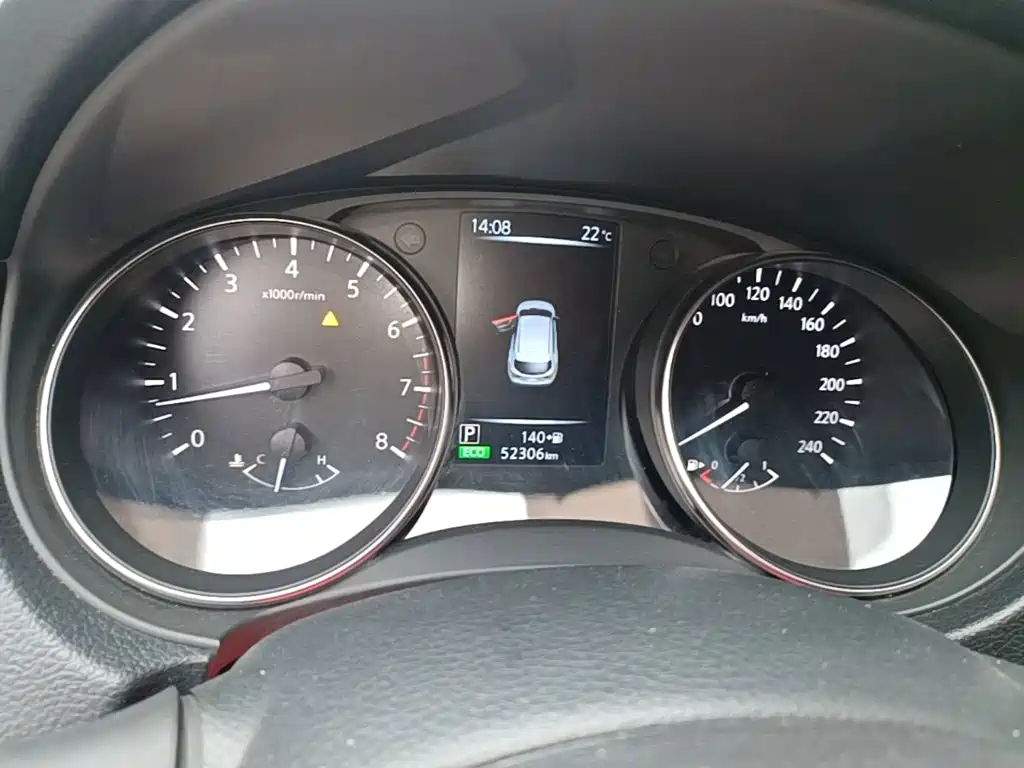 Nissan Qashqai — миниатюра 12