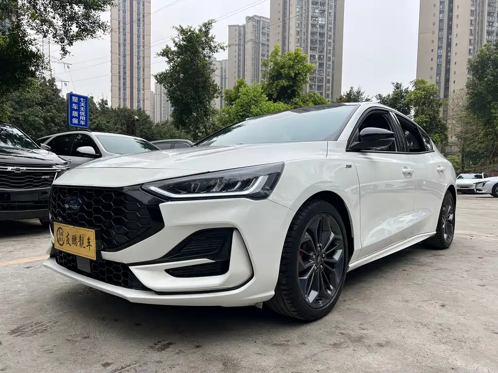 Ford Focus 2023