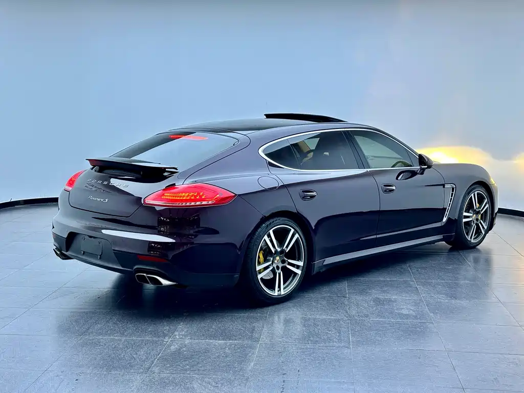 Porsche Panamera — миниатюра 18
