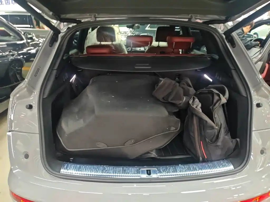 Audi Q5L — миниатюра 19