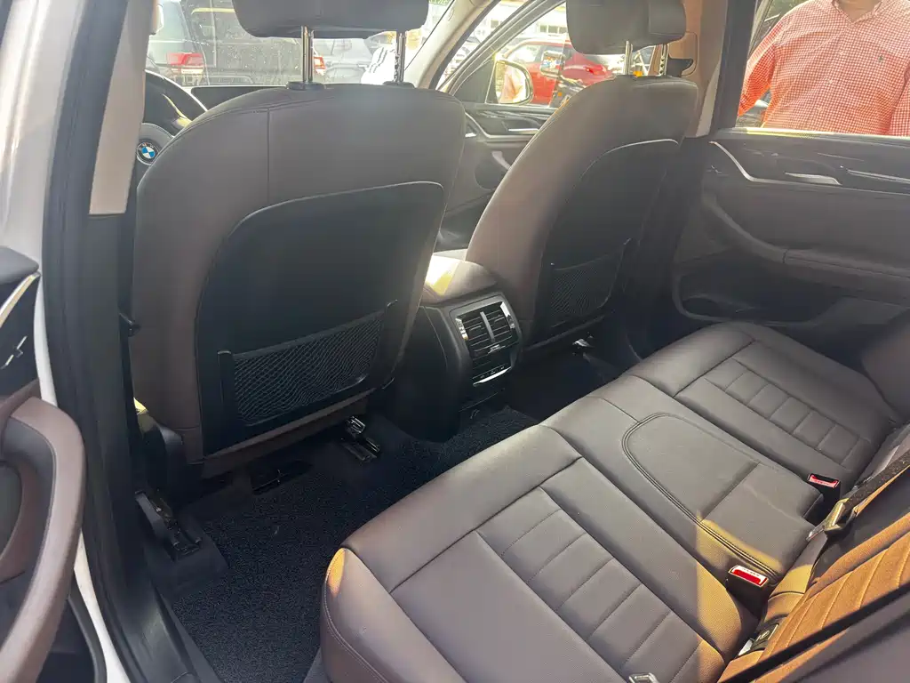 BMW X3 — миниатюра 16