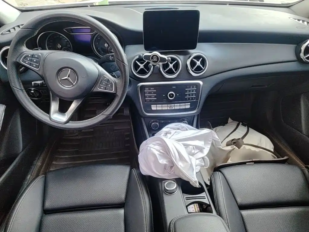 Mercedes-Benz GLA — миниатюра 14