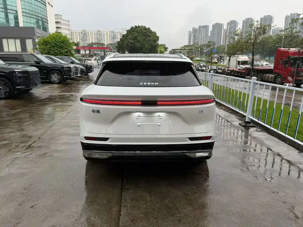 Zeekr 7X — миниатюра 6