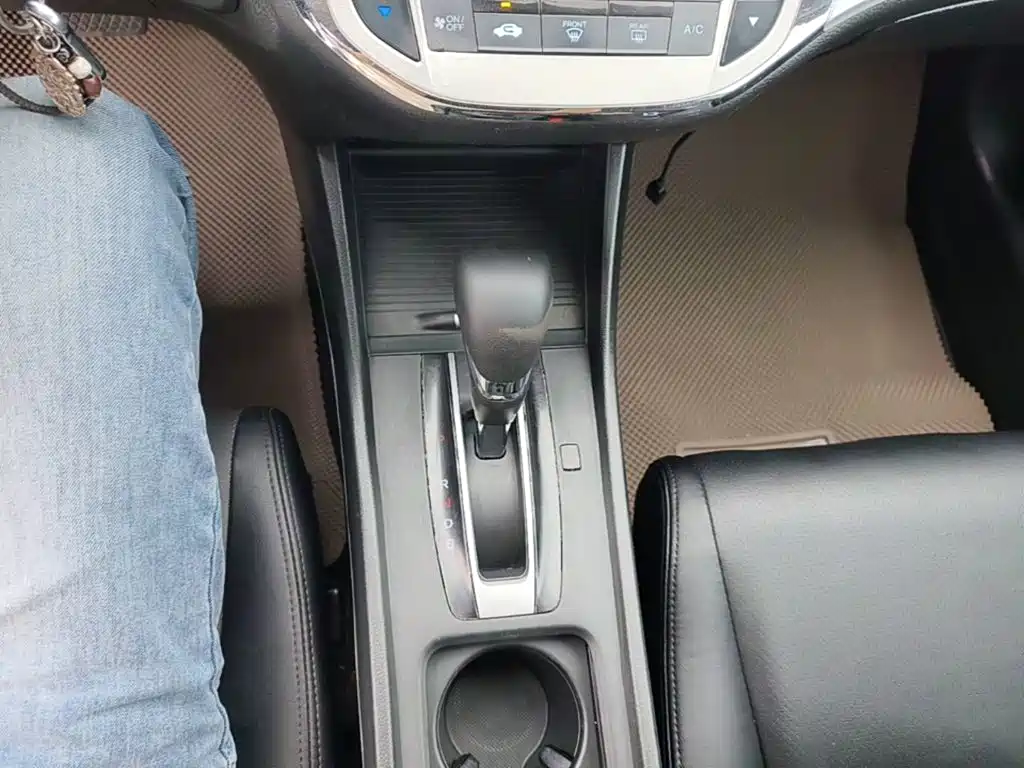 Honda Jade — миниатюра 14