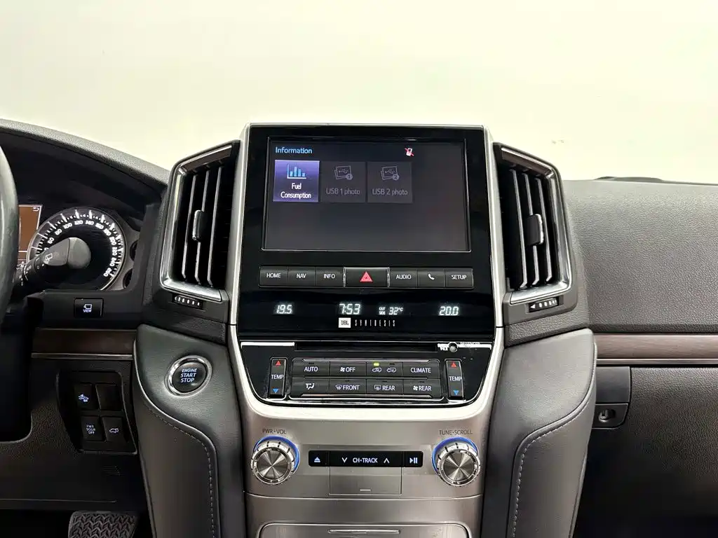 Toyota Land Cruiser — миниатюра 16