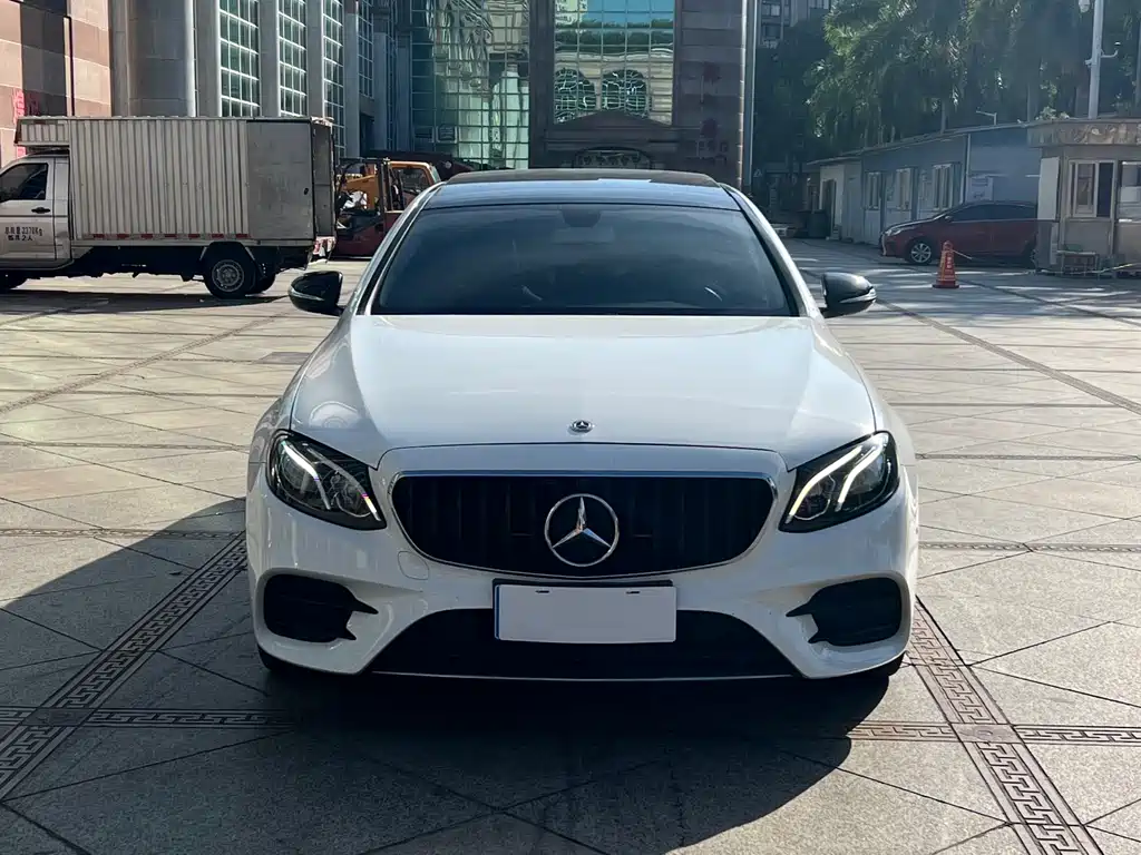 MERCEDES-BENZ  E CLASS