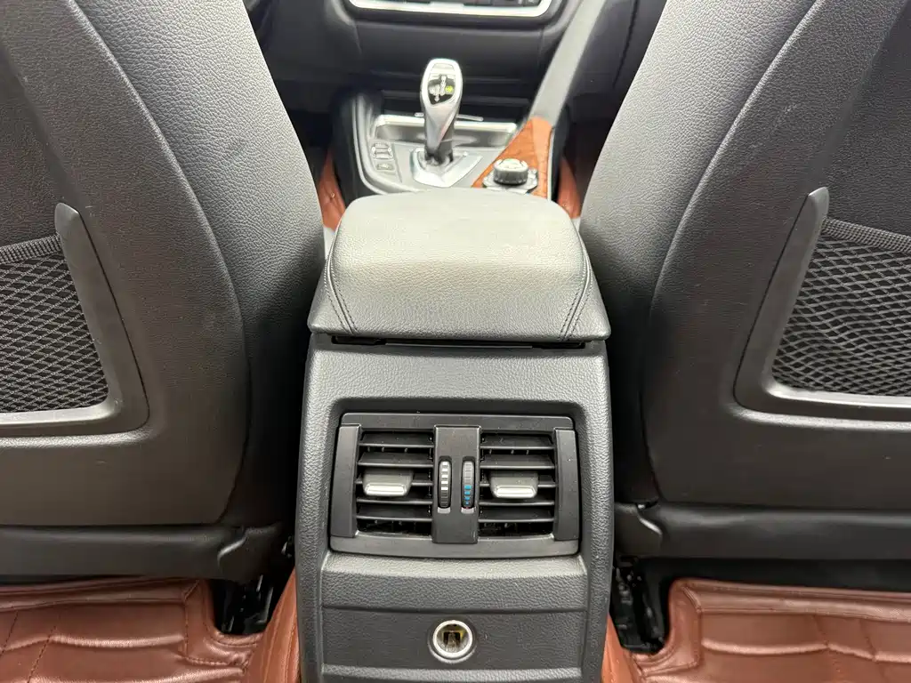 BMW 3 Series — миниатюра 15
