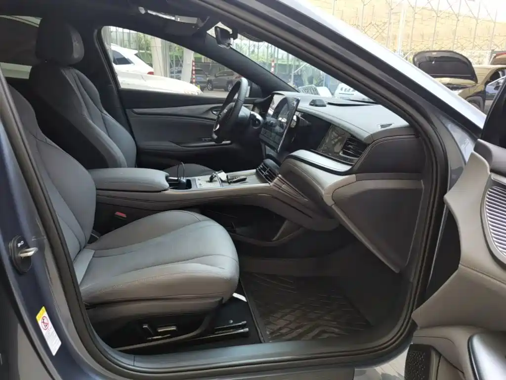 BYD Seal — миниатюра 25