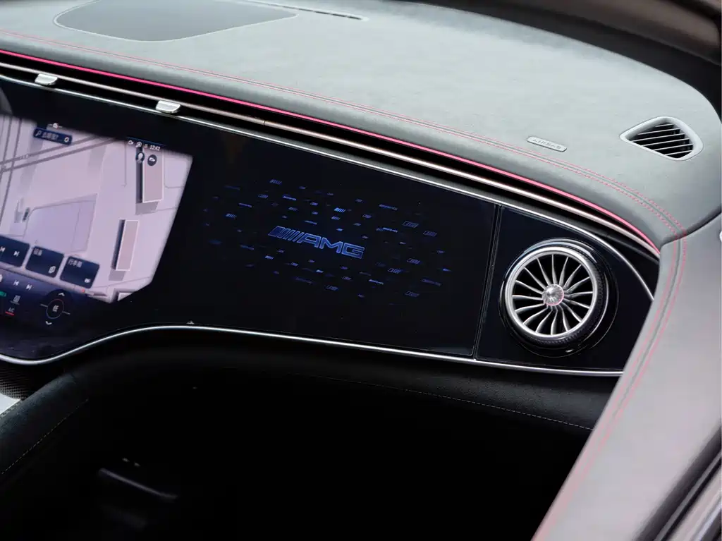 Mercedes-Benz EQE AMG — миниатюра 18