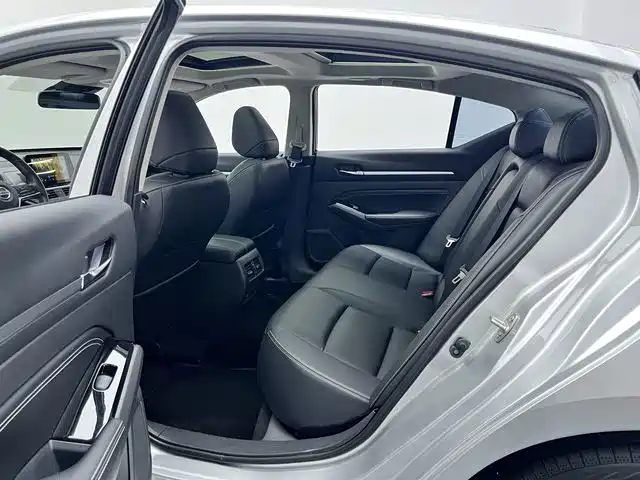 Nissan Teana — миниатюра 13