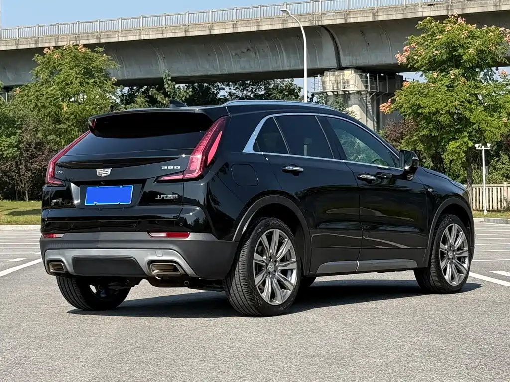 Cadillac XT4 — миниатюра 6