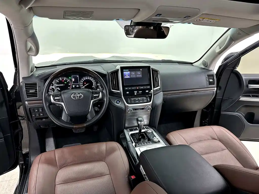 Toyota Land Cruiser — миниатюра 13