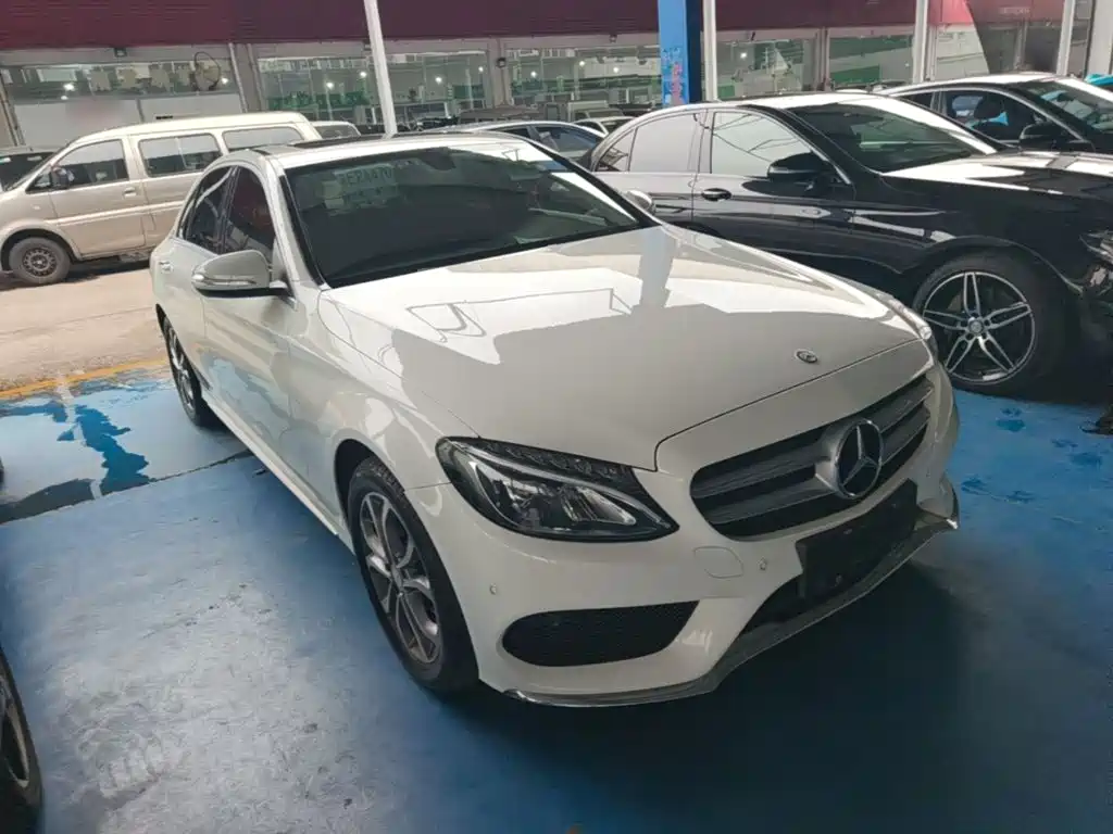Mercedes-Benz C-Class — миниатюра 4