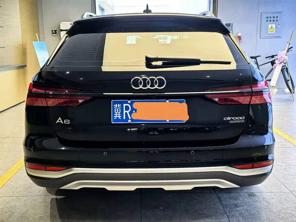Audi A6 2024 allroad quattro 55 TFSI Premium