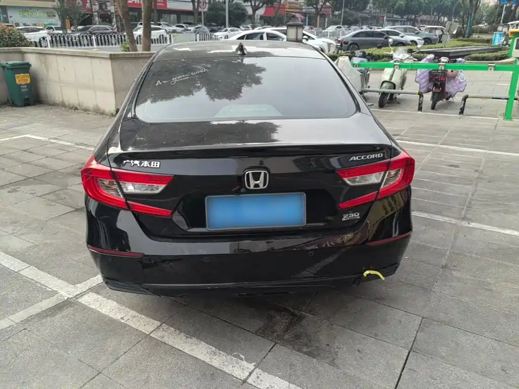 Honda Accord — миниатюра 6