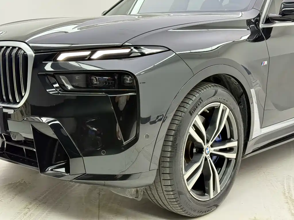 BMW X7 2023 xDrive40i Premium M Sport