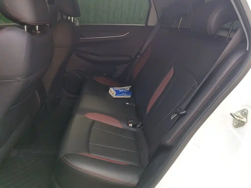 Geely Vision X3 — миниатюра 15