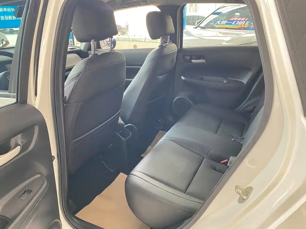 Honda Fit — миниатюра 7