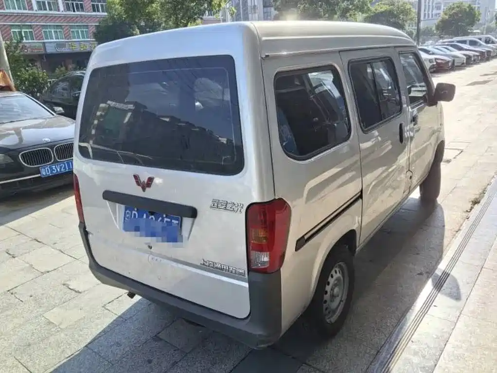 Wuling Zhiguang — миниатюра 9