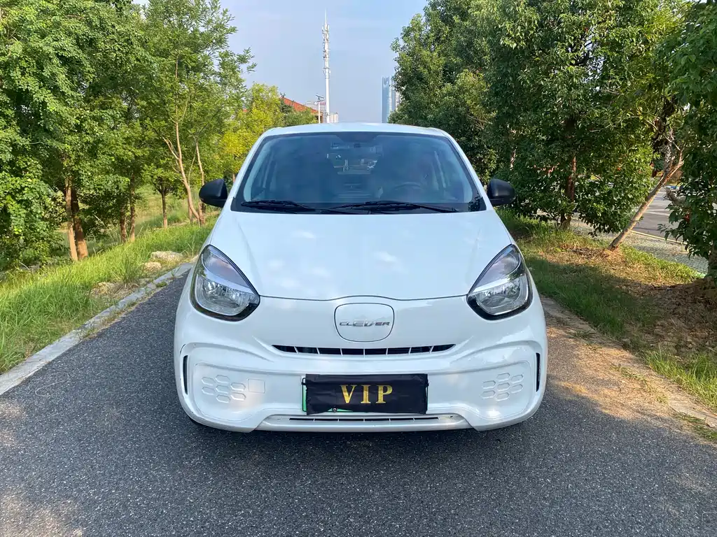 Roewe Clever — миниатюра 2