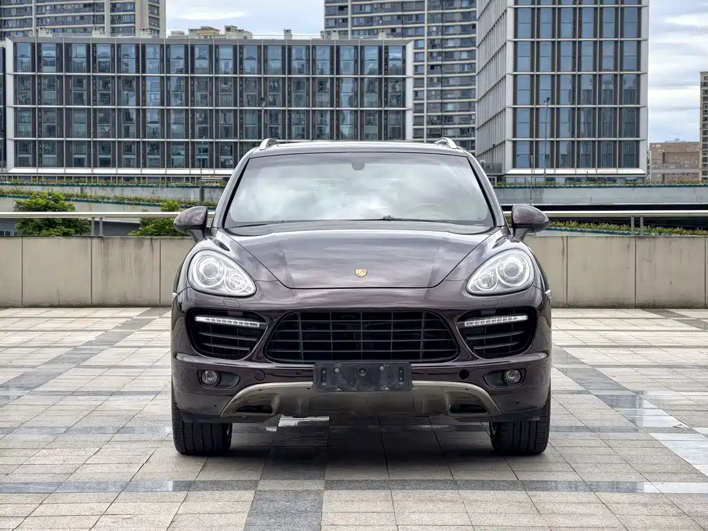 Porsche Cayenne 2014 Cayenne Platinum Edition 3.0T