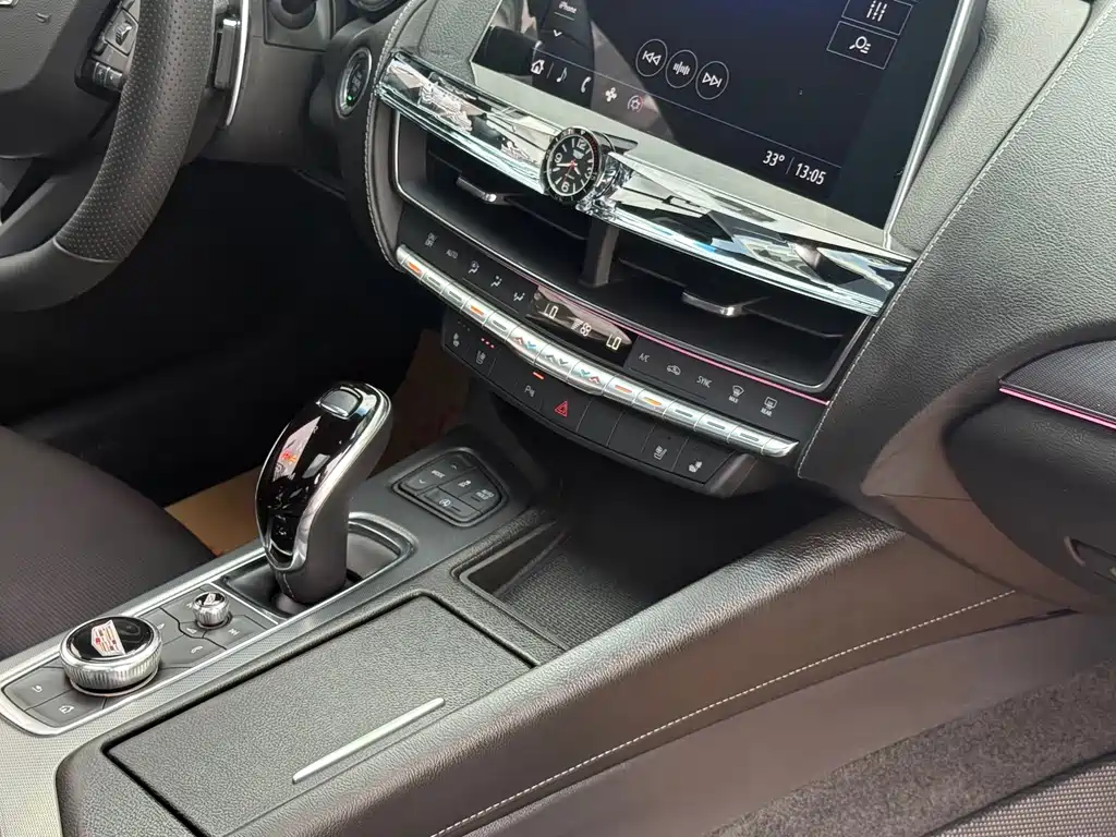 Cadillac CT5 — миниатюра 14