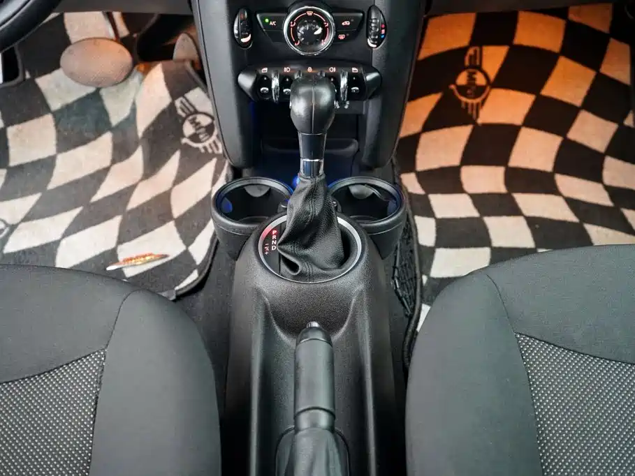 MINI Mini Clubman — миниатюра 19