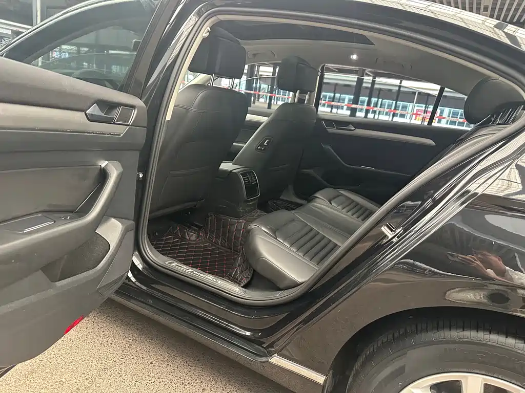 Volkswagen Magotan 2017 330TSI DSG Luxury