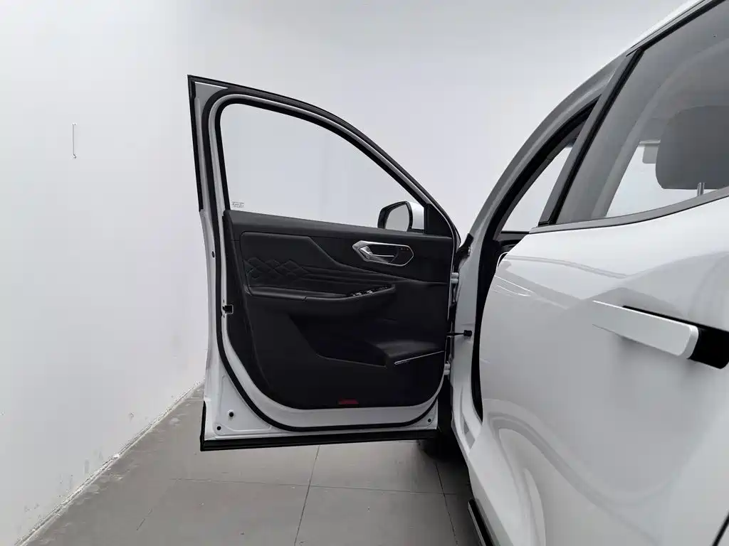 BAIC X7 — миниатюра 8