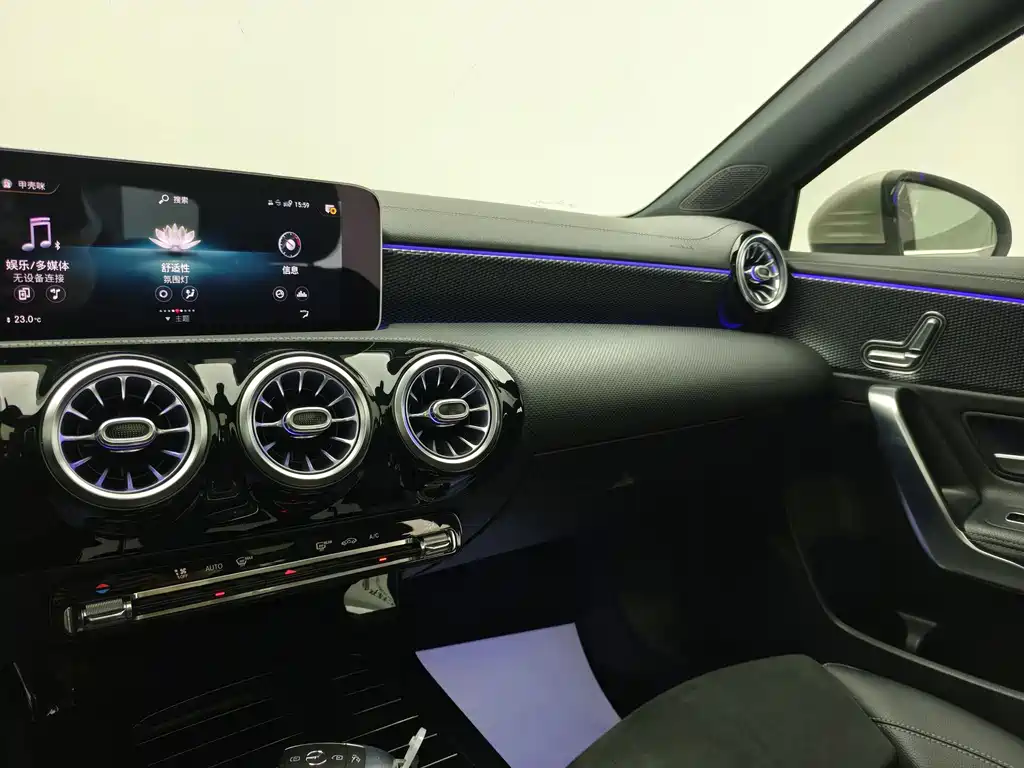 Mercedes-Benz A-Class — миниатюра 24