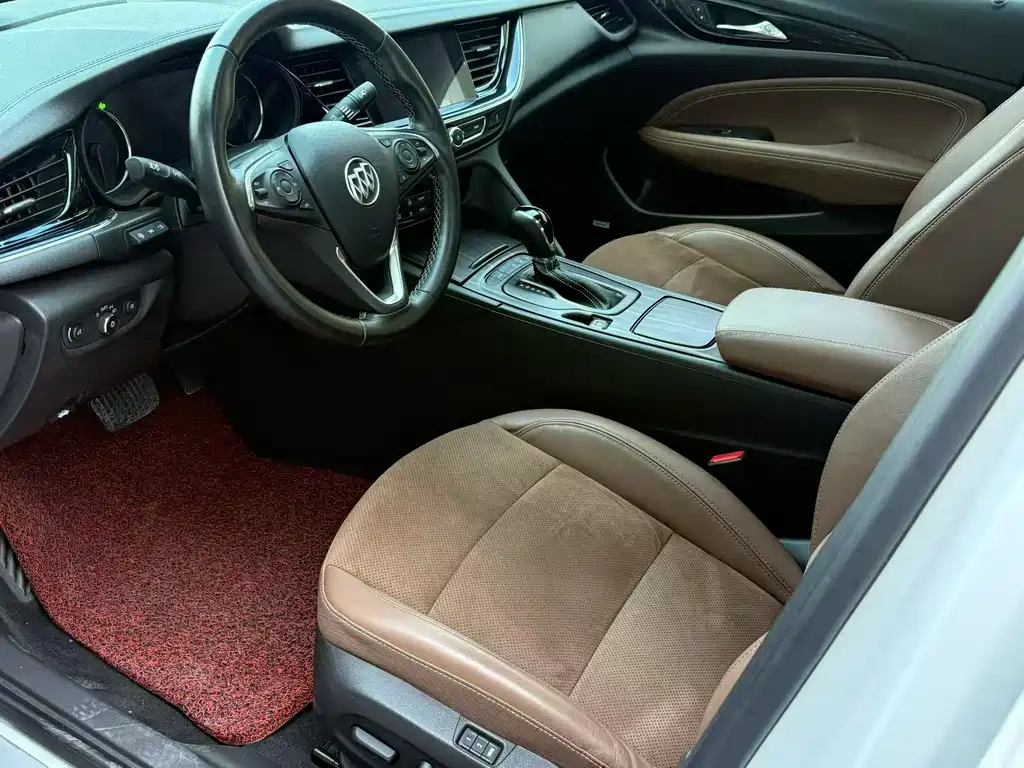 Buick Regal — миниатюра 9