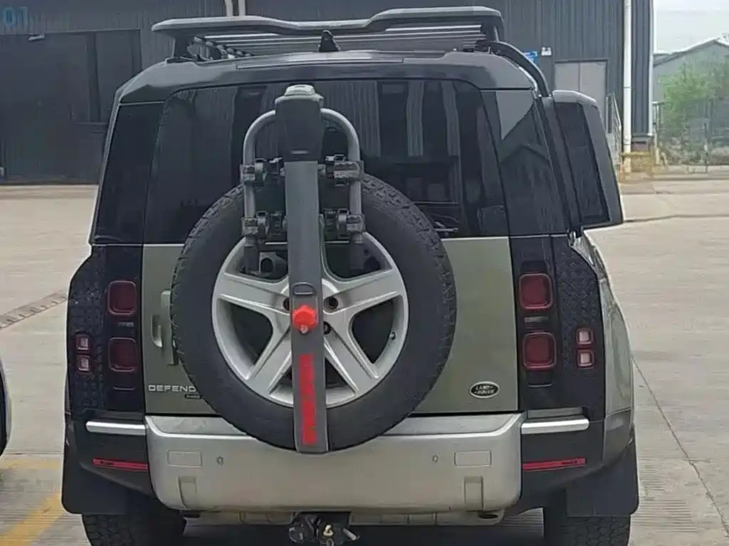 Land Rover Defender — миниатюра 5