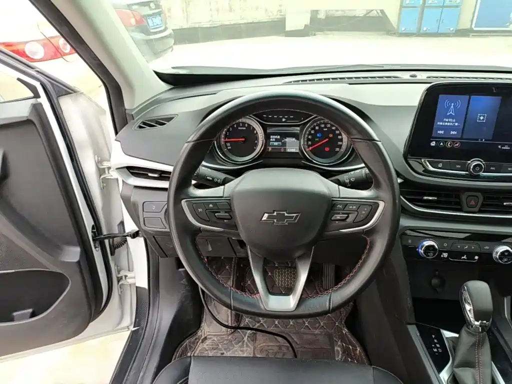 Chevrolet Volando — миниатюра 11