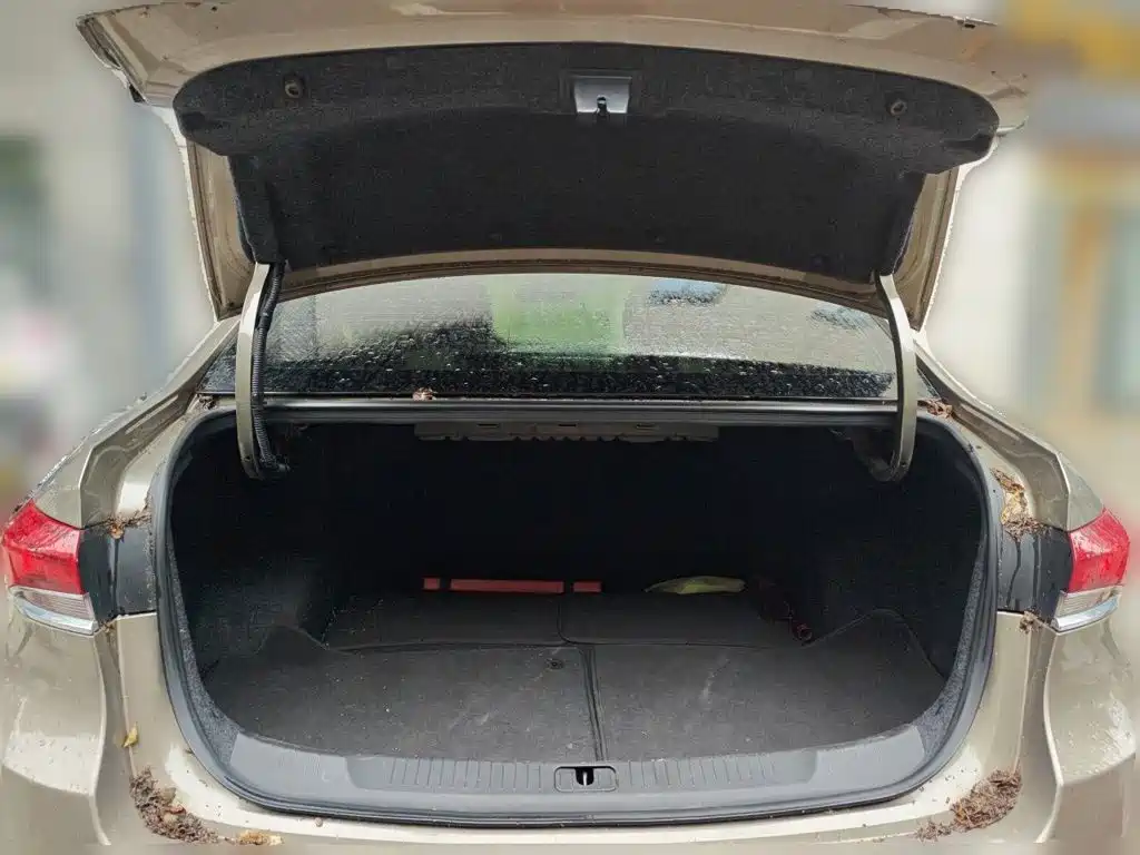 Buick Excelle — миниатюра 15