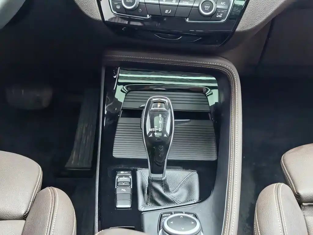 BMW X1 — миниатюра 13